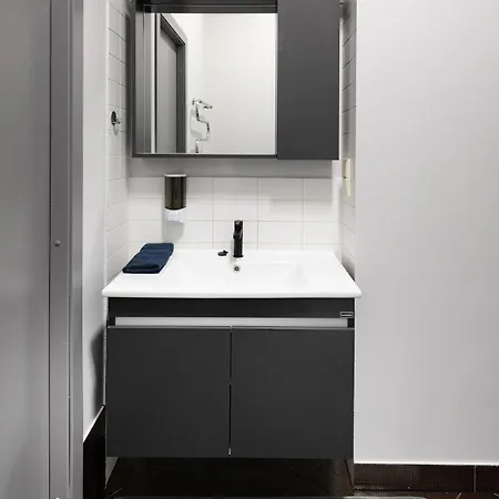 Modern In Location, Kingsize Beds, 2 Br アパート リガ