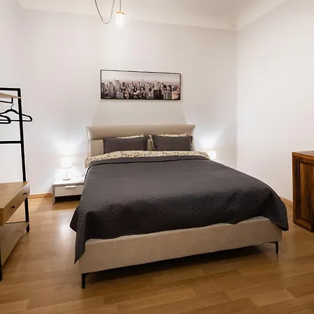 Modern In Location, Kingsize Beds, 2 Br アパート リガ