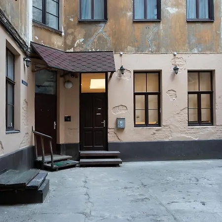 Modern In Location, Kingsize Beds, 2 Br * リガ