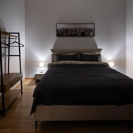 Modern In Location, Kingsize Beds, 2 Br アパート リガ